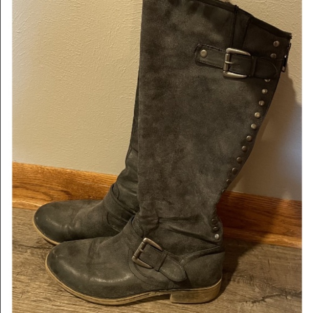 Grey Boots